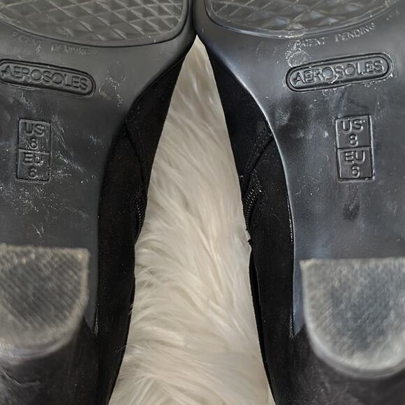 Aerosoles | Role Player Faux Suede Booties Size 8 - Picture 8 of 10